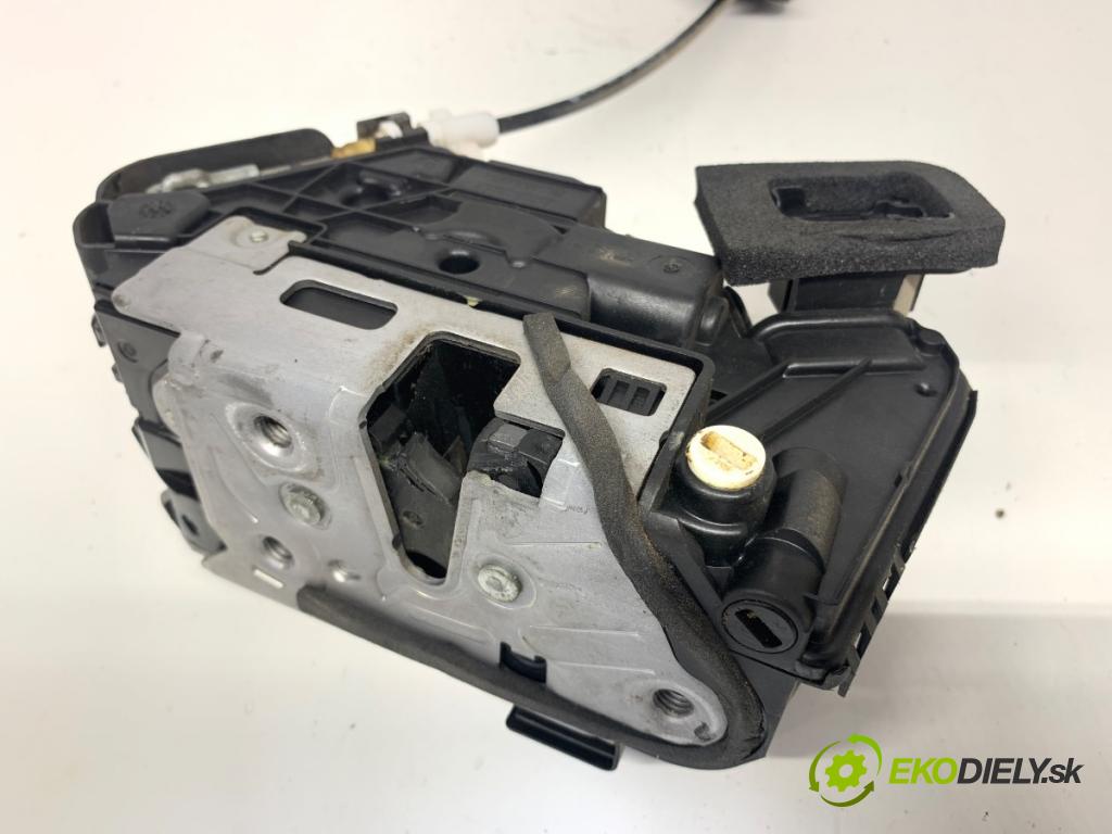 SKODA OCTAVIA IV Kombi 2022 150 kW 1.4 TSI iV 1395 zámok Dvere pravy zad 5TA839016Q