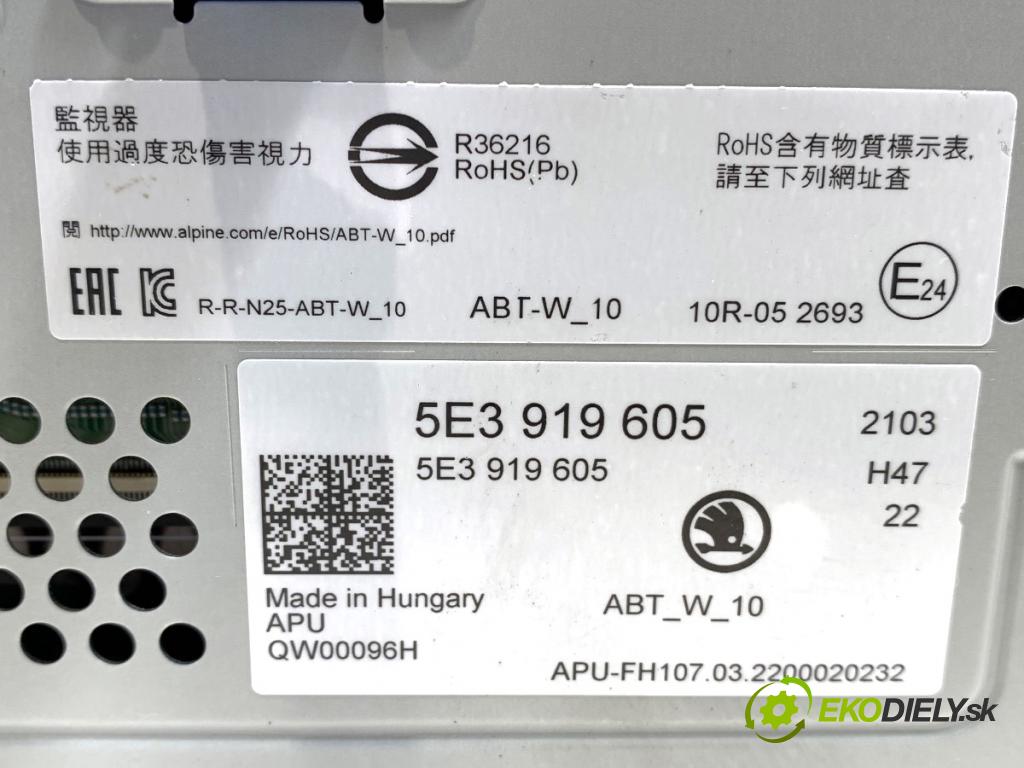SKODA OCTAVIA IV Kombi 2022 150 kW 1.4 TSI iV 1395 Dislpej 5E3919605 (Prístrojová doska)