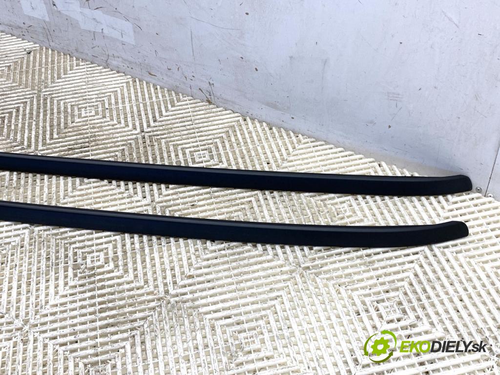 SKODA OCTAVIA IV Kombi 2022 150 kW 1.4 TSI iV 1395 lyžiny STRECHA: 5E7860026