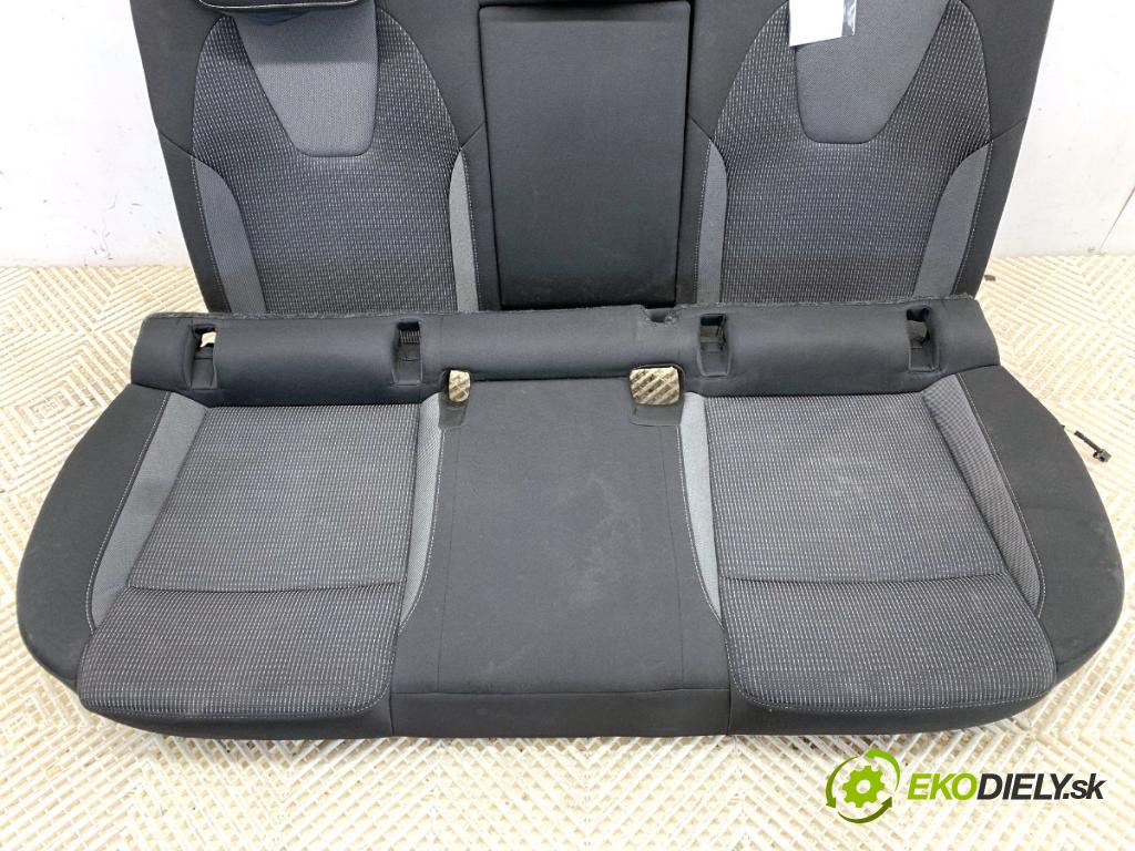 SKODA OCTAVIA IV Kombi 2022 150 kW 1.4 TSI iV 1395 Sedadlo druhý rad