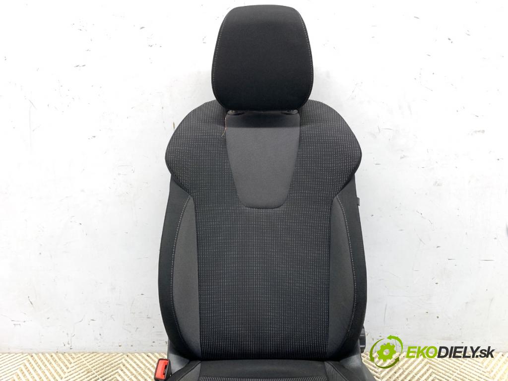 SKODA OCTAVIA IV Kombi 2022 150 kW 1.4 TSI iV 1395 Sedadlo ľavy predný