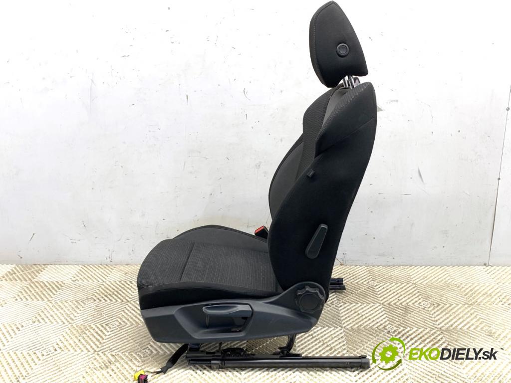 SKODA OCTAVIA IV Kombi 2022 150 kW 1.4 TSI iV 1395 Sedadlo ľavy predný