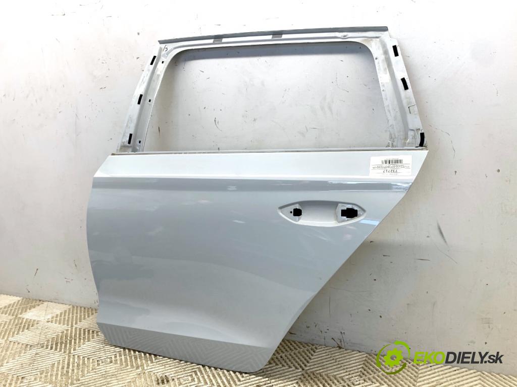 SKODA OCTAVIA IV Kombi 2022 150 kW 1.4 TSI iV 1395 dveře levý zadní část 2Y2Y
