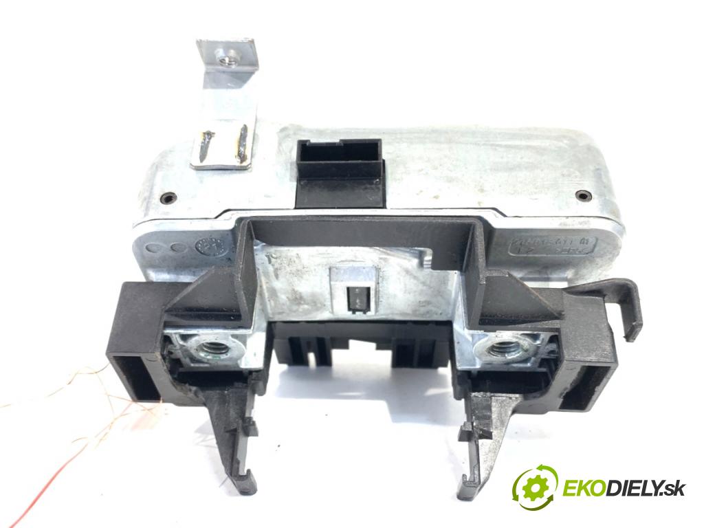 SKODA OCTAVIA IV Kombi 2022 150 kW 1.4 TSI iV 1395 blokáda volantu 2Q0905861B (Ostatní)