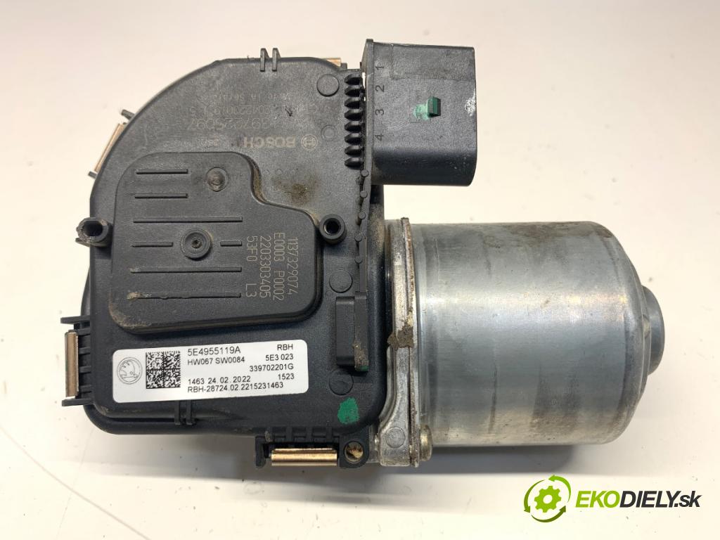 SKODA OCTAVIA IV Kombi 2022 150 kW 1.4 TSI iV 1395 motor stěračů přední část 5E4955119A