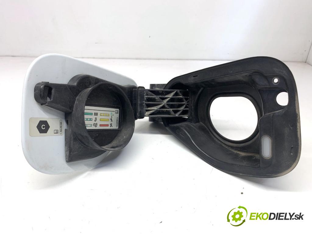 SKODA OCTAVIA IV Kombi 2022 150 kW 1.4 TSI iV 1395 Dvierka zásuvka 5E3809514