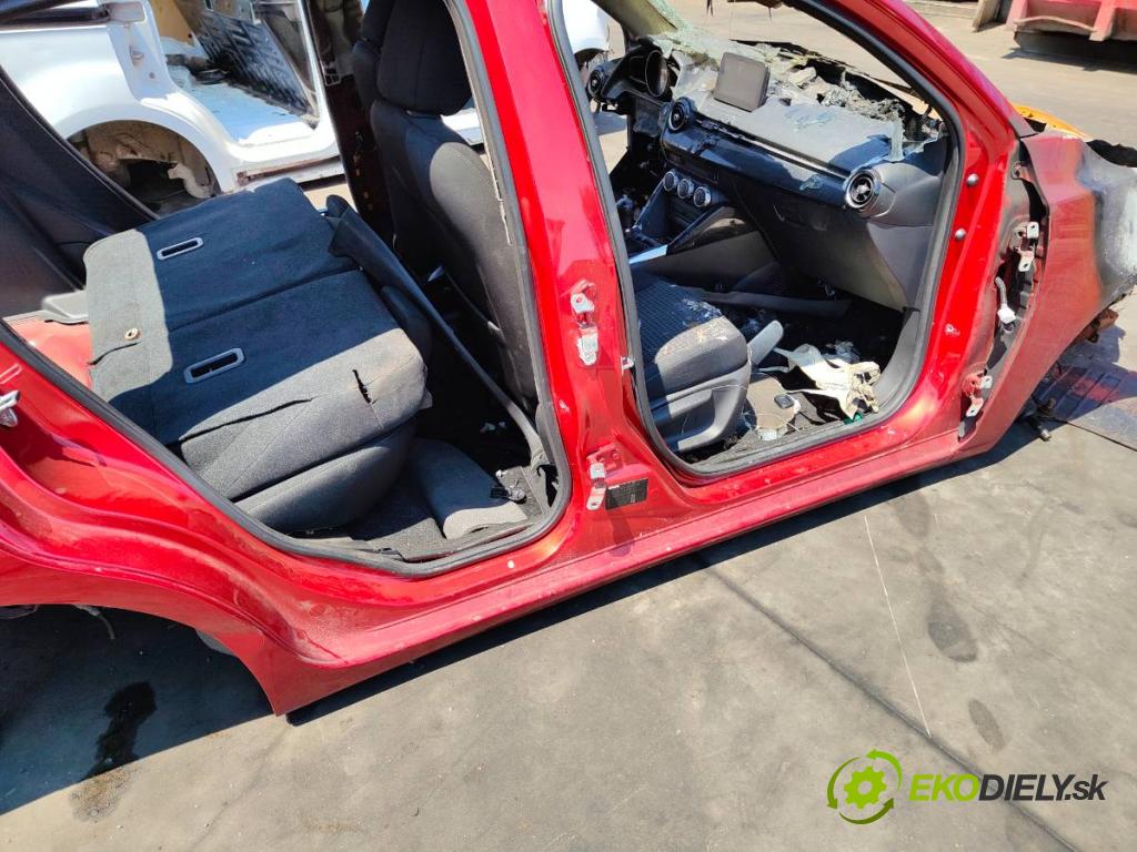 MAZDA 2 DL liftback 2018 66 kW 1.5 SKYACTIV-G 1496 KAROSERIA ČTVRŤÁK blatník zadní část levý pravý práh střecha PODŁUŻNICA levý pravý
