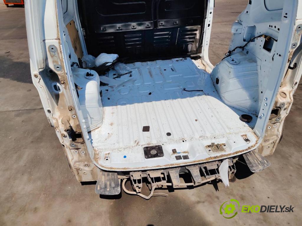 FORD TRANSIT COURIER Nadwozie pełne/minivan 2018 74 kW 1.5 EcoBlue 1499 KAROSERIA ČTVRŤÁK blatník zadní část levý pravý práh střecha PODŁUŻNICA levý pravý