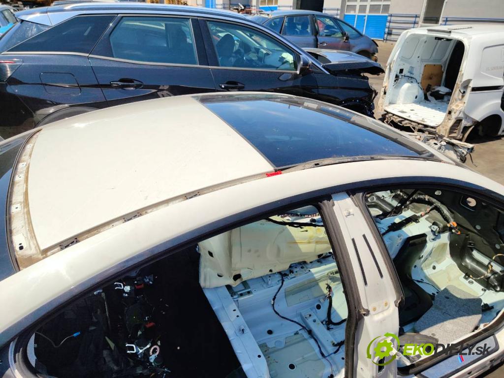 BMW F06 coupe 2015 330 kW 650 i xDrive 4395 KAROSERIA ČTVRŤÁK blatník zadní část levý pravý práh střecha PODŁUŻNICA levý pravý