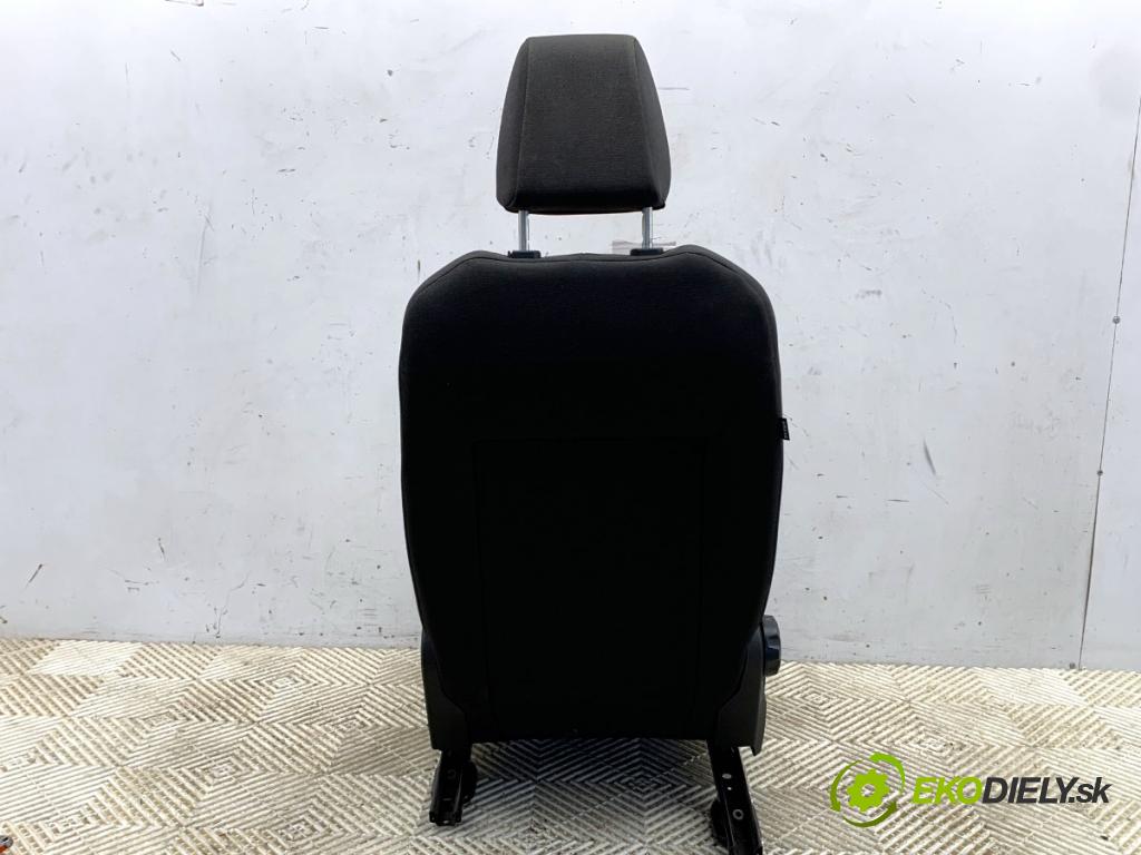 FORD TRANSIT COURIER Nadwozie pełne/minivan 2018 74 kW 1.5 EcoBlue 1499 Sedadlo pravy predný