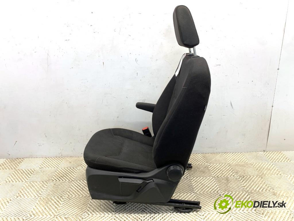 FORD TRANSIT COURIER Nadwozie pełne/minivan 2018 74 kW 1.5 EcoBlue 1499 Sedadlo ľavy predný