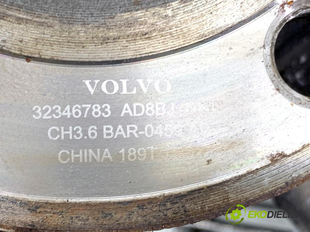 VOLVO XC60 II SUV 2022 145 kW B4 Mild-Hybrid 1969 náboj ľavy predný 32346783