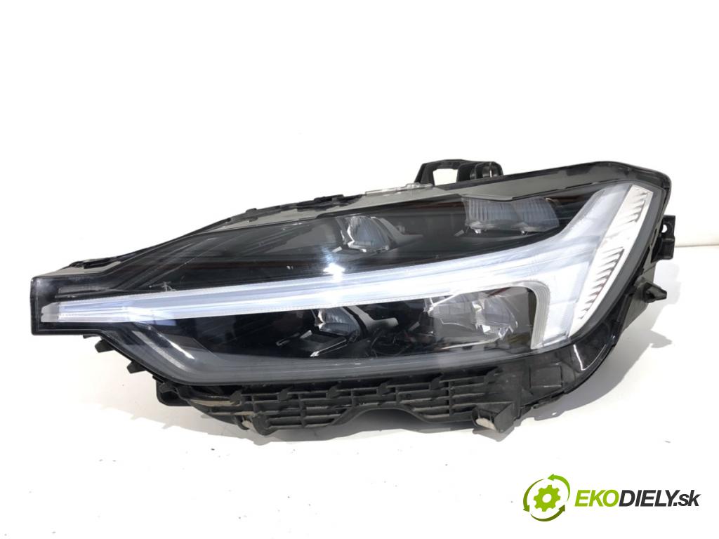 VOLVO XC60 II SUV 2022 183 kW T5 AWD 1969 Svetlomet ľavy predný 32337386
