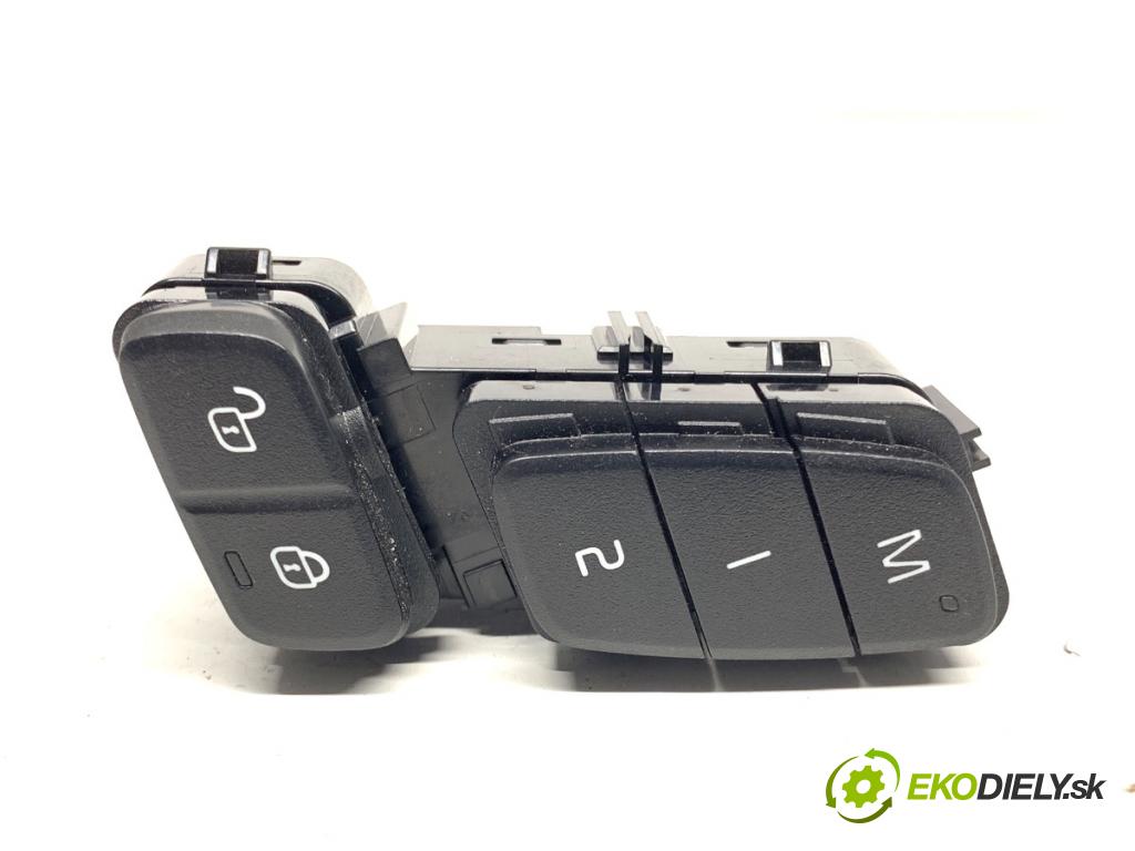 VOLVO XC60 II SUV 2022 183 kW T5 AWD 1969 Prepínač sedačky 31489630