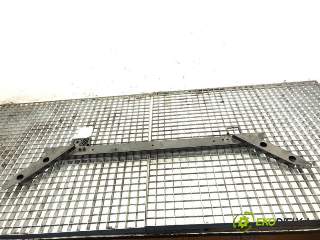 VOLVO XC60 II SUV 2022 183 kW T5 AWD 1969 výztuha horní 32318891 (Výztuhy)