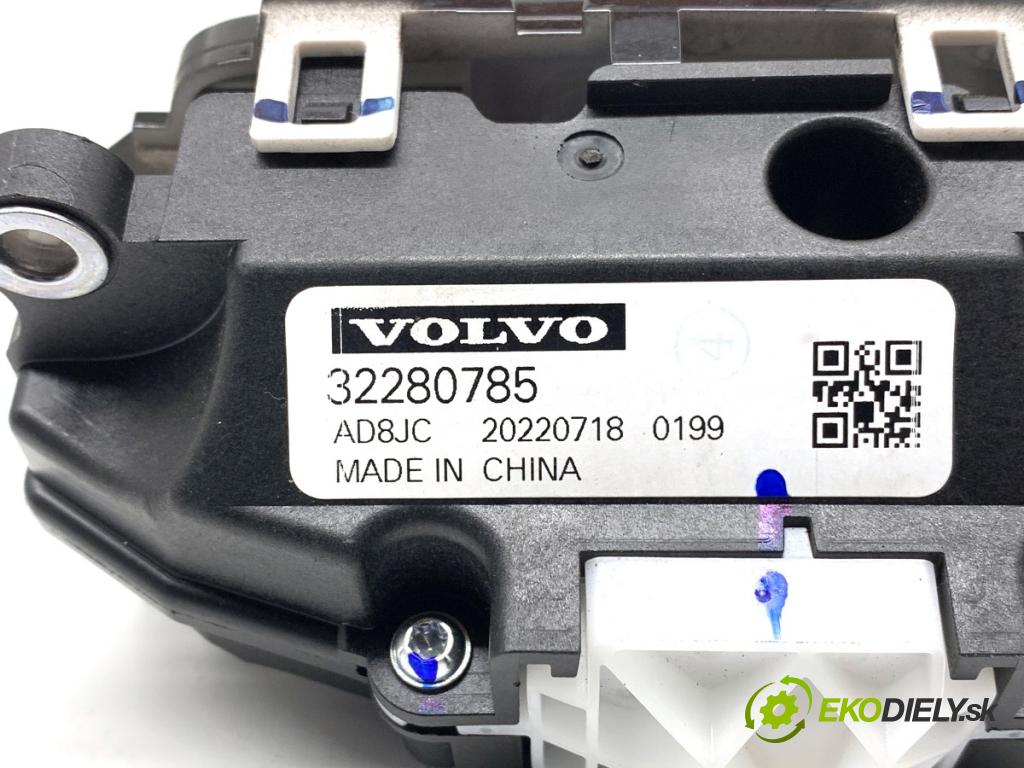 VOLVO XC60 II SUV 2022 183 kW T5 AWD 1969 Kulisa 32280785 (Rýchlostná páka (kulisa))