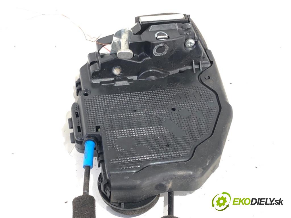 TOYOTA COROLLA E21 Kombi 2020 112 kW 2.0 Hybrid (MZEH12) 1987 zámok dveře pravý zadní část