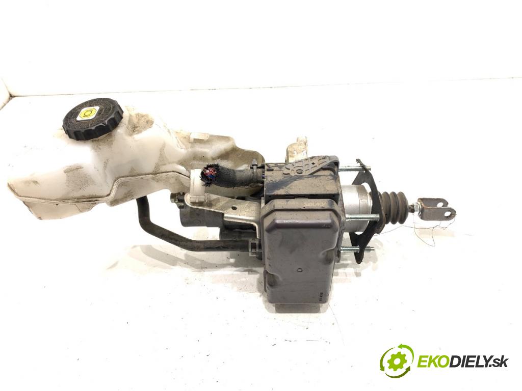TOYOTA COROLLA E21 Kombi 2020 112 kW 2.0 Hybrid (MZEH12) 1987 Posilovač bŕzd 47270-47040