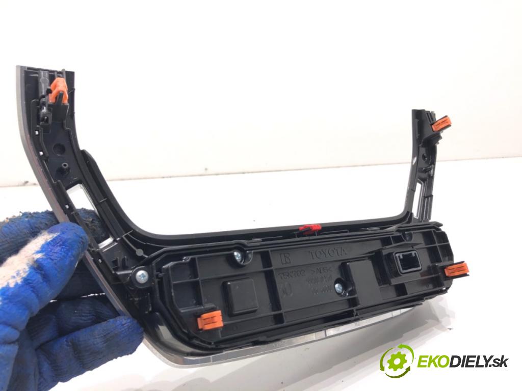 TOYOTA COROLLA E21 Kombi 2020 112 kW 2.0 Hybrid (MZEH12) 1987 Panel ovládania kúrenia 55900-02F30 (Prepínacie páčky pod volantom)
