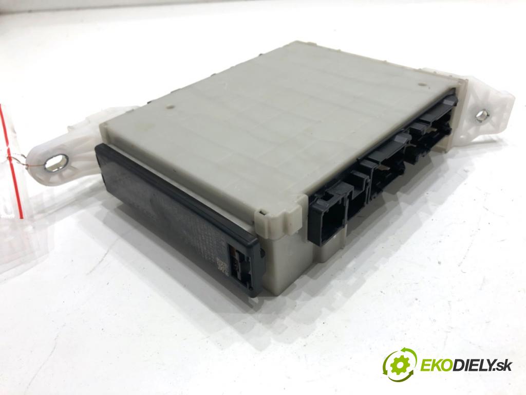 TOYOTA COROLLA E21 Kombi 2020 112 kW 2.0 Hybrid (MZEH12) 1987 modul BSI 82730-02P80-A (Pojistkové skříňky)