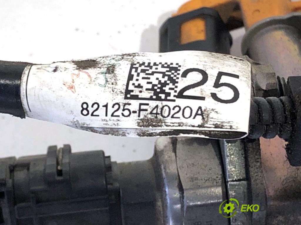 TOYOTA COROLLA E21 Kombi 2020 112 kW 2.0 Hybrid (MZEH12) 1987 Lišta vstrekovacia 23250-F2070 (Vstrekovacia lišta)