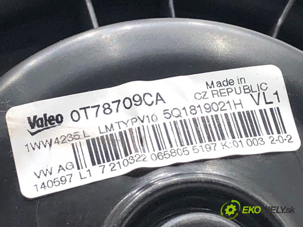 SKODA OCTAVIA IV Kombi 2022 150 kW 1.4 TSI iV 1395 topení 5Q1819021H
