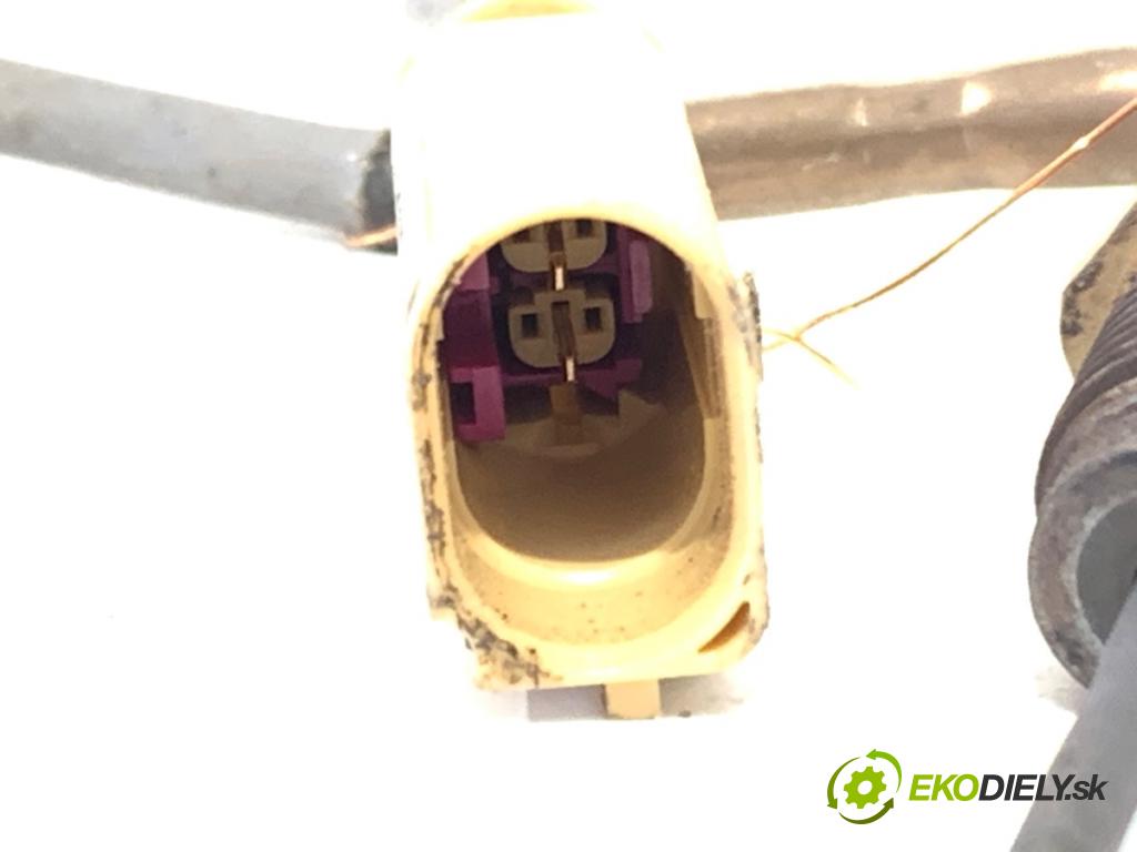 SKODA OCTAVIA IV Kombi 2022 150 kW 1.4 TSI iV 1395 Snímač teploty spalín  (Snímač)