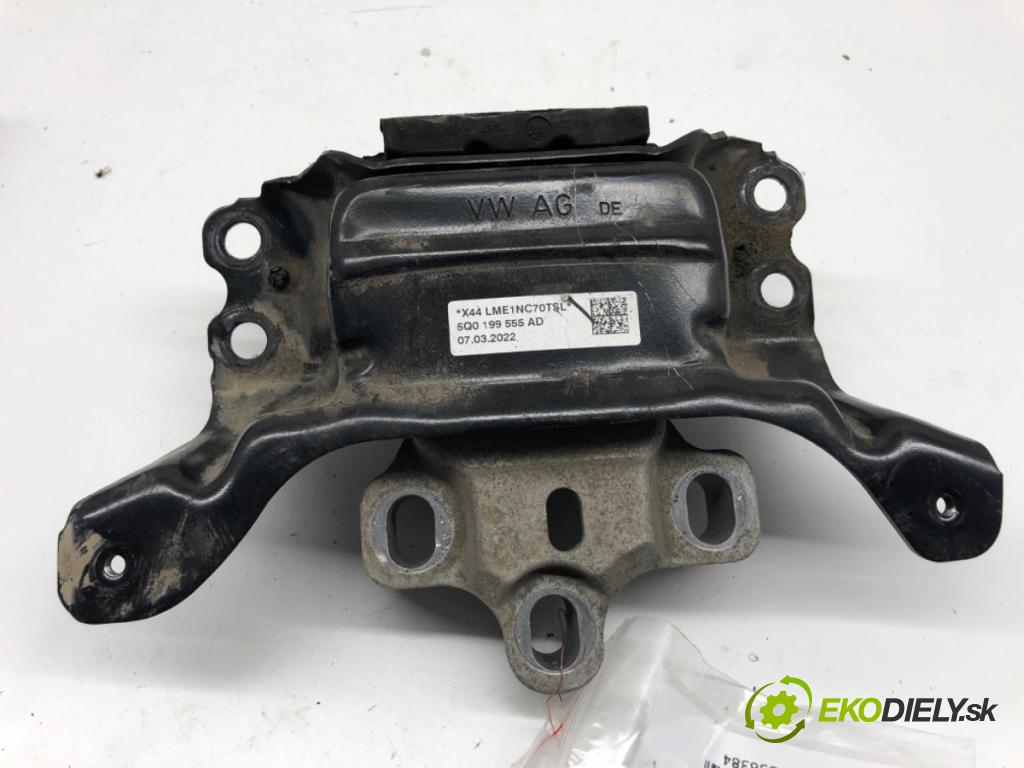 SKODA OCTAVIA IV Kombi 2022 150 kW 1.4 TSI iV 1395 Držiak prevodovky 5Q0199555AD