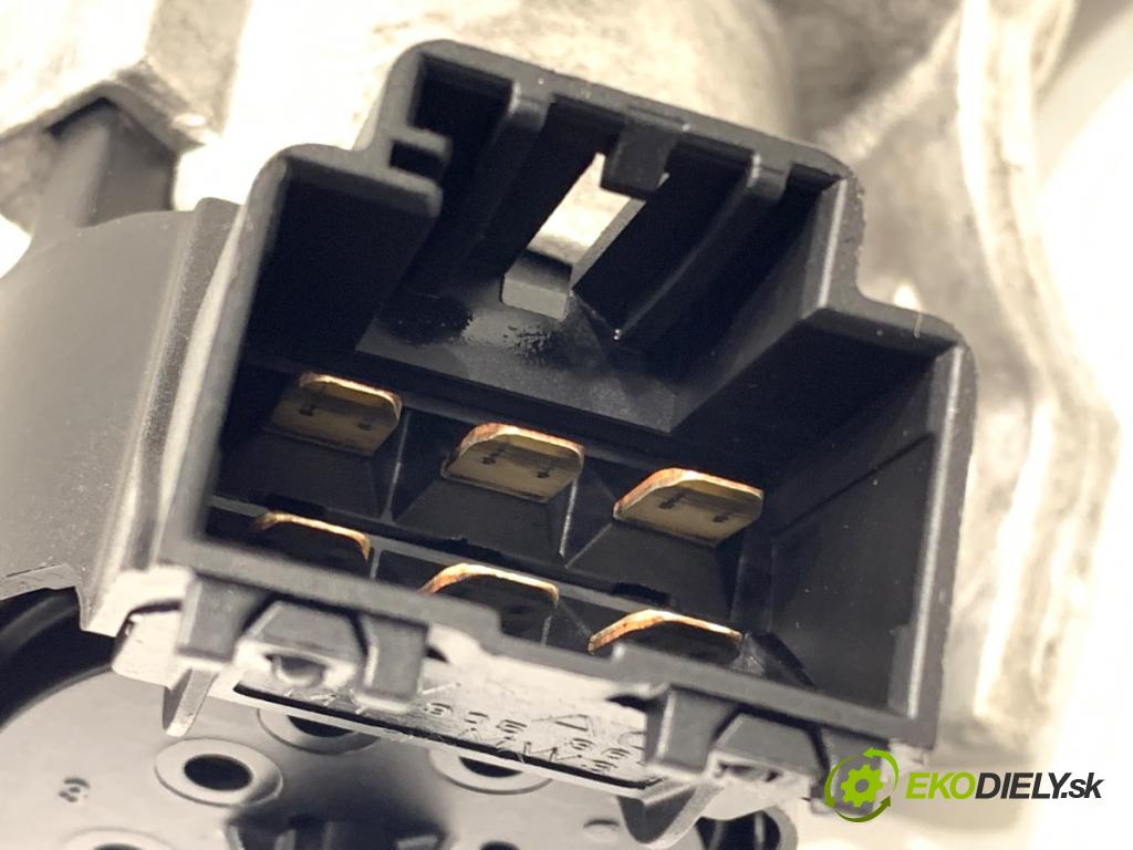 VW POLO V liftback 2011 66 kW 1.6 TDI 1598 spinačka 6R0905851B (Spínacia skrinka)