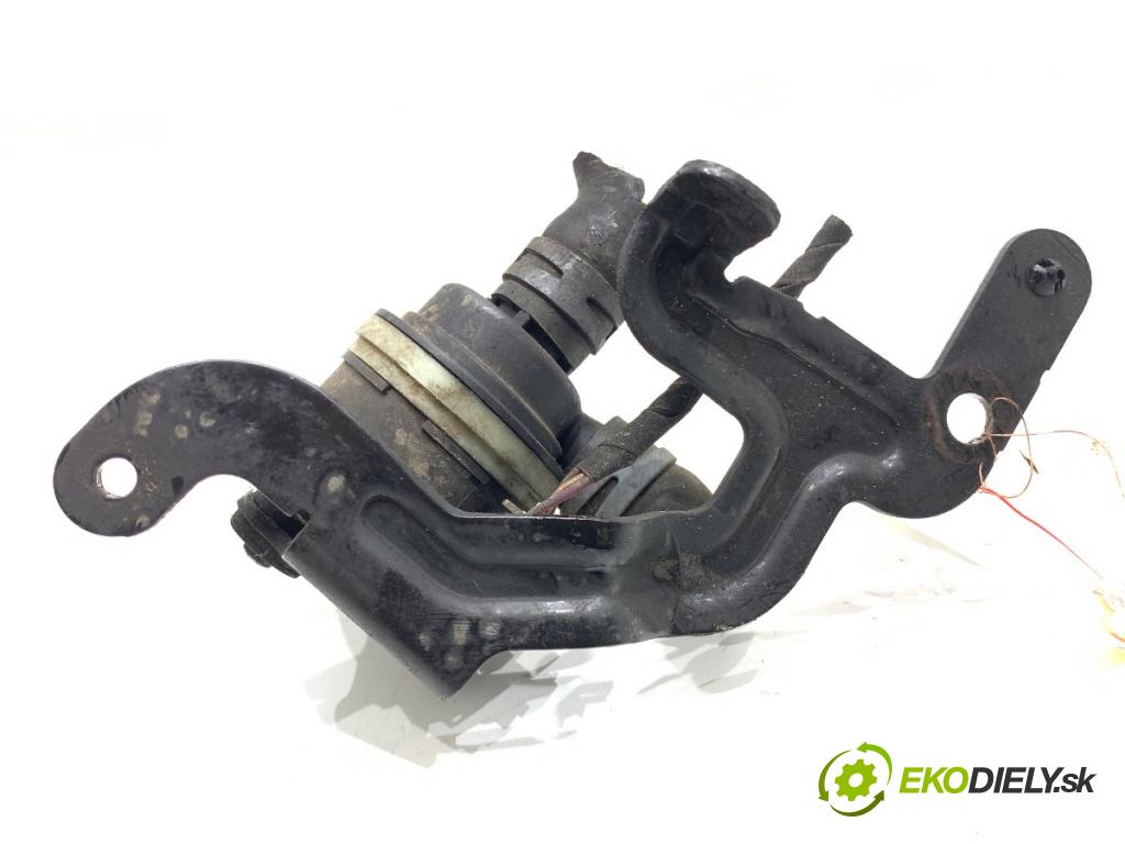VW POLO V liftback 2011 66 kW 1.6 TDI 1598 DALŠÍ: Pumpa vody 6R0965561A (Vodná pumpa)
