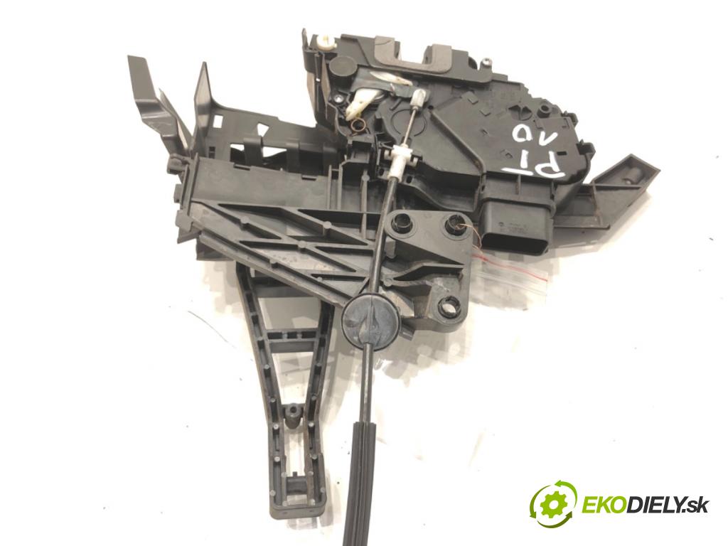 FORD KUGA I SUV 2008 100 kW 2.0 TDCi 4x4 1997 zámok dveře pravý zadní část 8V4A-S26412-EA