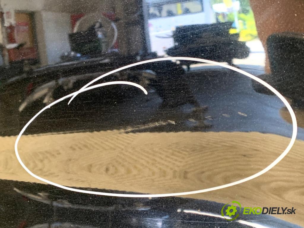 FORD KUGA I SUV 2008 100 kW 2.0 TDCi 4x4 1997 Dvere pravy predný