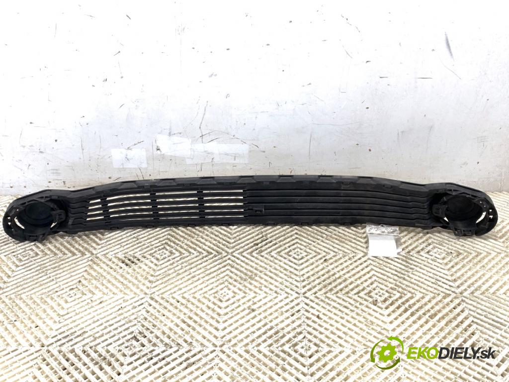 TOYOTA AYGO II liftback 2015 51 kW 1.0 (KGB40) 998 mří nárazníka přední část 162041200100 (Mřížky (masky) chladičů)
