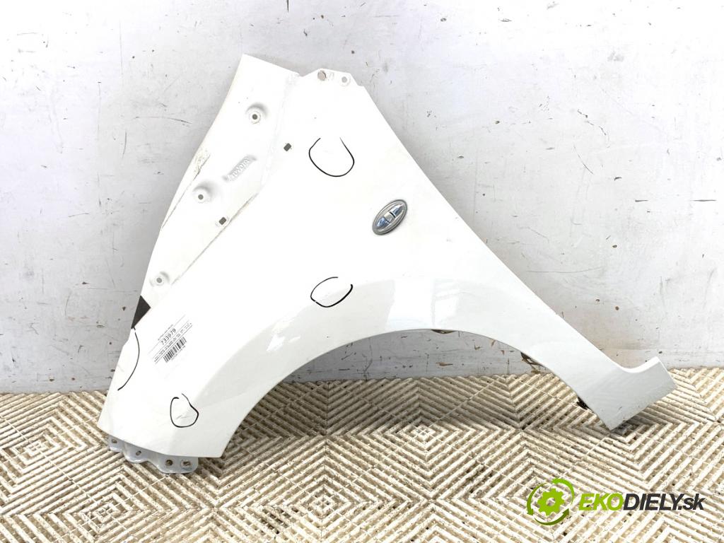 TOYOTA AYGO II liftback 2015 51 kW 1.0 (KGB40) 998 blatník levý přední část 