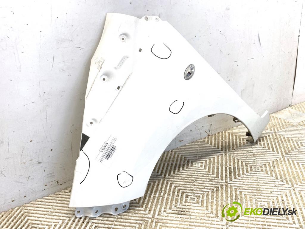 TOYOTA AYGO II liftback 2015 51 kW 1.0 (KGB40) 998 blatník levý přední část
