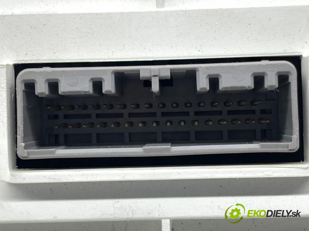 OPEL AGILA liftback 2009 63 kW 1.2 (F68) 1242 Prístrojovka 34100-52K04 (Prístrojová doska)