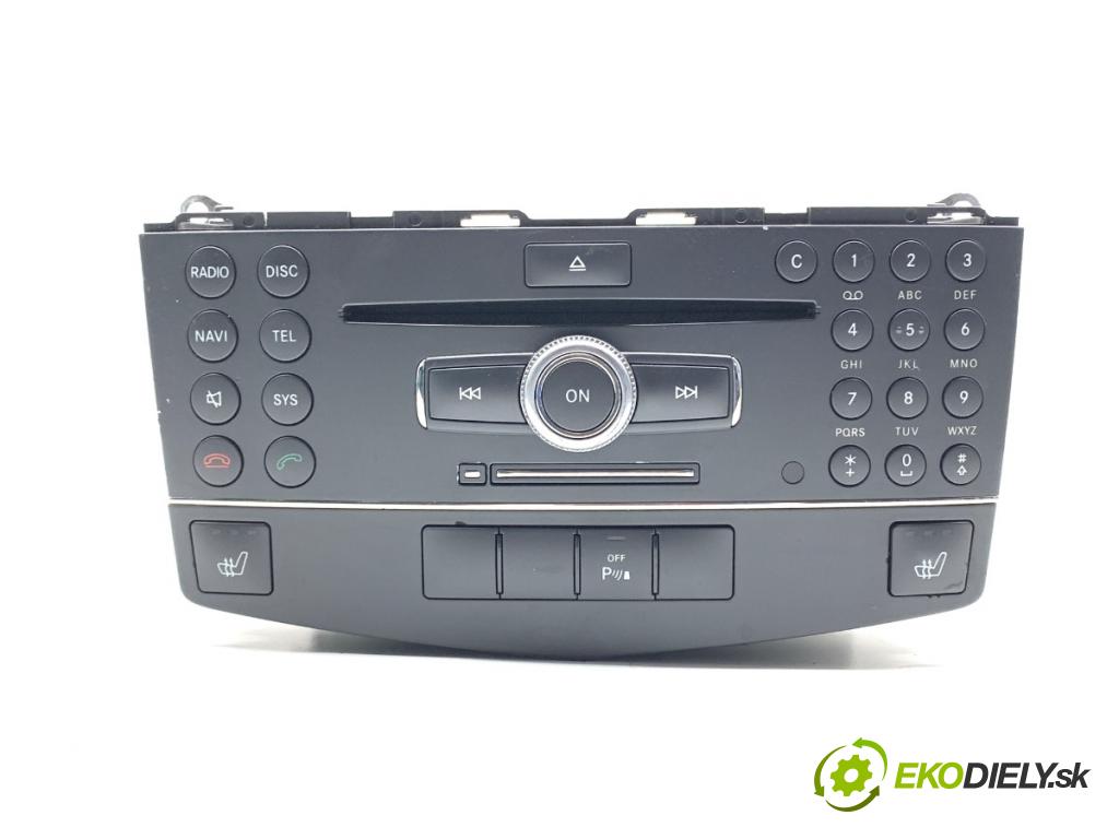 MERCEDES-BENZ S204 Kombi 2008 125 kW C 220 CDI (204.208) 2148 RADIO A2048708094 (Audio zařízení)