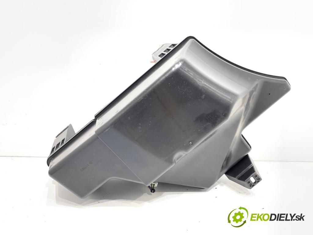 MERCEDES-BENZ S204 Kombi 2008 125 kW C 220 CDI (204.208) 2148 subwoofer A2048202502 (Audio zariadenie)