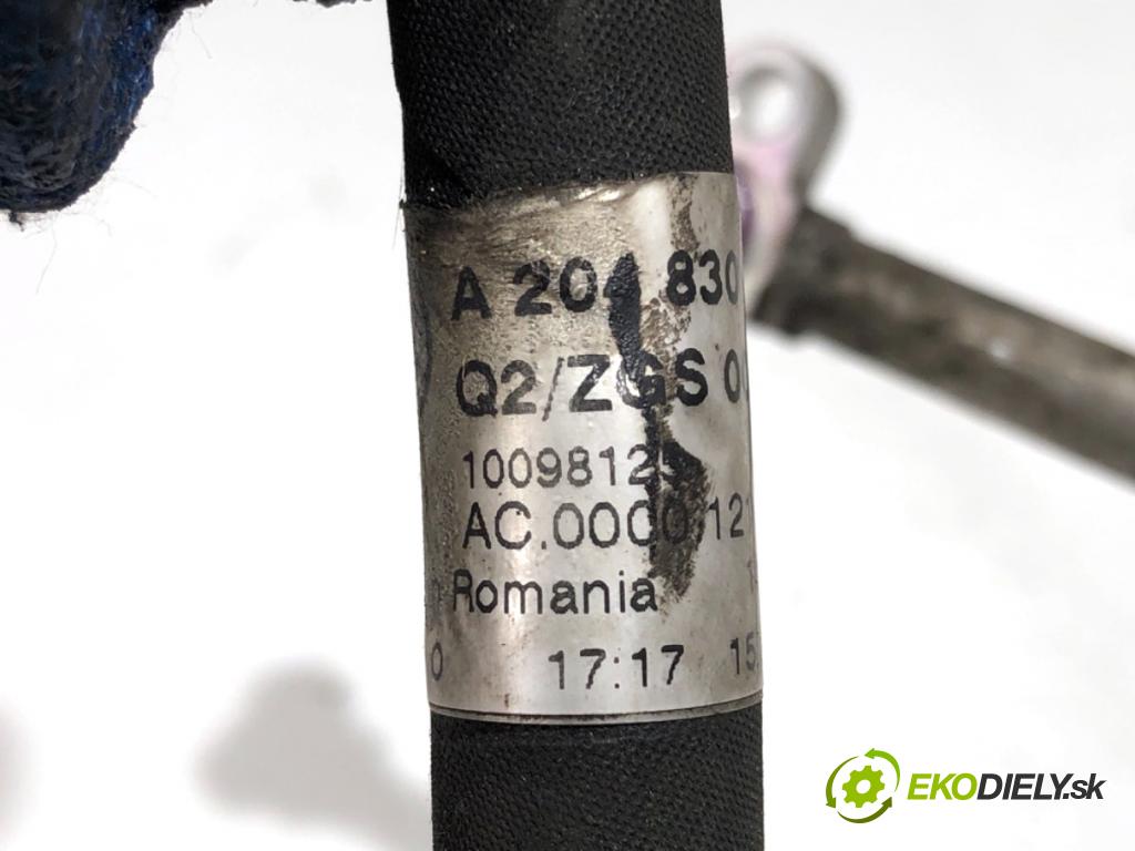 MERCEDES-BENZ S204 Kombi 2008 125 kW C 220 CDI (204.208) 2148 rúrka klimatizácie 2048300615 (Rúrka klimatizácie)