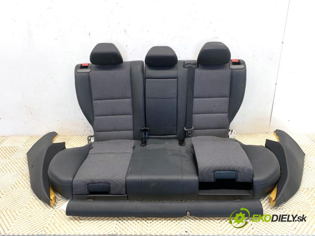 MERCEDES-BENZ S204 Kombi 2008 125 kW C 220 CDI (204.208) 2148 Sedadlo druhý rad 
