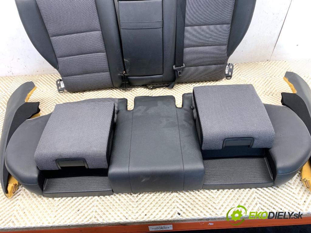 MERCEDES-BENZ S204 Kombi 2008 125 kW C 220 CDI (204.208) 2148 Sedadlo druhý rad