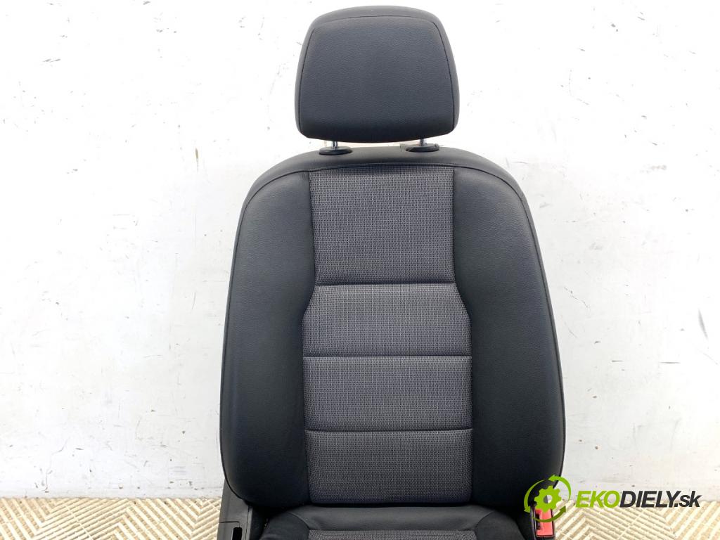 MERCEDES-BENZ S204 Kombi 2008 125 kW C 220 CDI (204.208) 2148 Sedadlo pravy predný