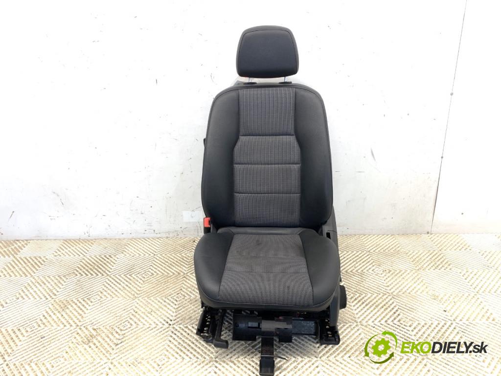 MERCEDES-BENZ S204 Kombi 2008 125 kW C 220 CDI (204.208) 2148 Sedadlo ľavy predný 