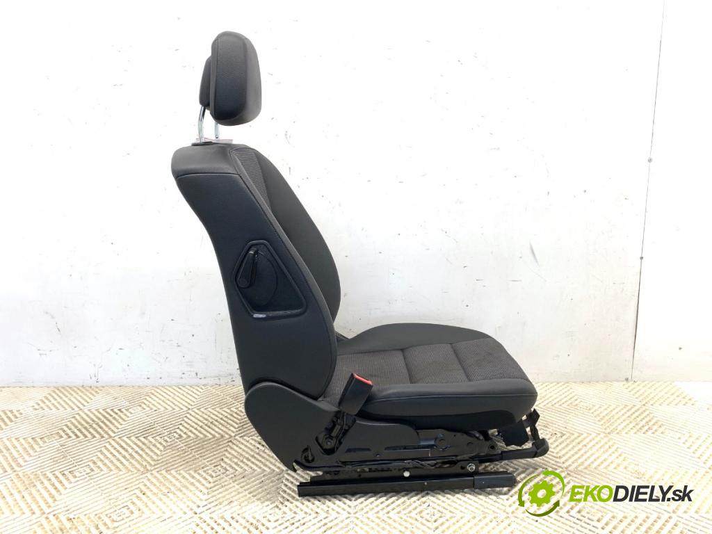 MERCEDES-BENZ S204 Kombi 2008 125 kW C 220 CDI (204.208) 2148 Sedadlo ľavy predný