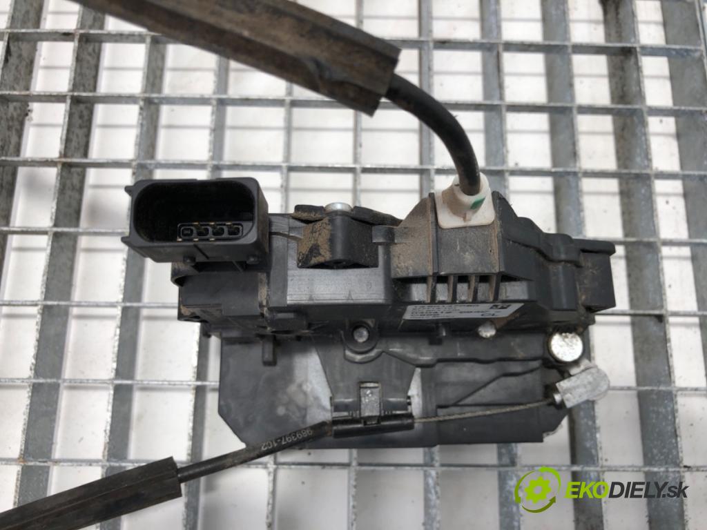 PEUGEOT BOXER II Skrzynia 2012 96 kW 2.2 HDi 130 2198 zámok dveře pravý přední část 1350147080