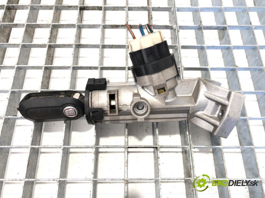 PEUGEOT BOXER II Skrzynia 2012 96 kW 2.2 HDi 130 2198 spinačka 010990014 (Spínacia skrinka)