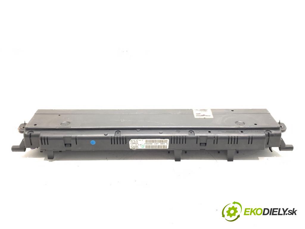 RENAULT SCÉNIC II nadwozie wielkoprzestrzenne (MPV) 2003 83 kW 1.6 (JM0C, JM0J, JM1B) 1598 Prístrojovka P8200107954C (Prístrojová doska)