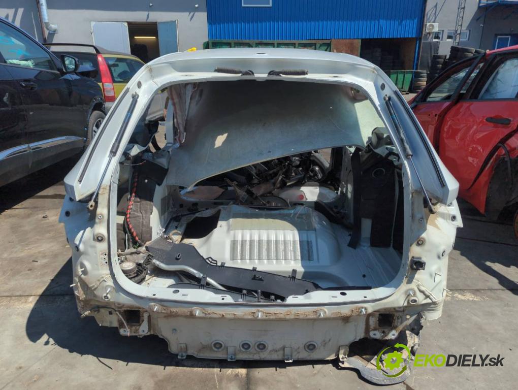 SKODA OCTAVIA IV Kombi 2022 150 kW 1.4 TSI iV 1395 KAROSERIA ČTVRŤÁK blatník zadní část levý pravý práh střecha PODŁUŻNICA levý pravý