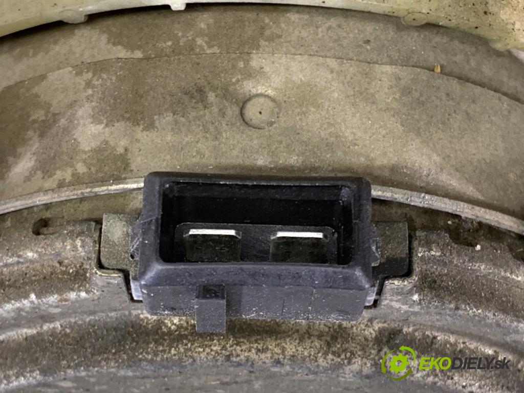 OPEL VECTRA C sedan 2004 74 kW 2.0 DTI 16V (F69) 1995 ventilátor chladiče 13114371 (Ventilátory)