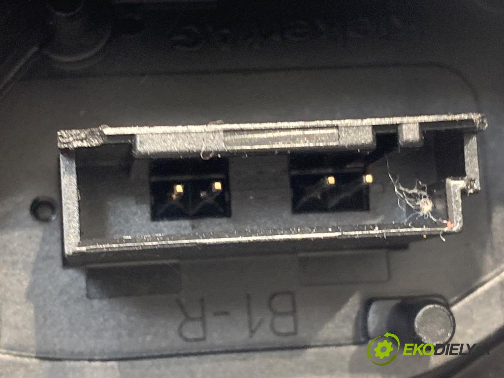BMW F11 Kombi 2013 135 kW 520 d 1995 zámok dveře pravý zadní část 7229460